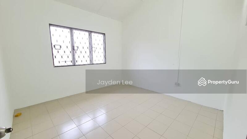 For Sale - [FULL LOAN MUST VIEW] 24x65 Fully Extended 2Storey Reno House at Klang Town Kapar